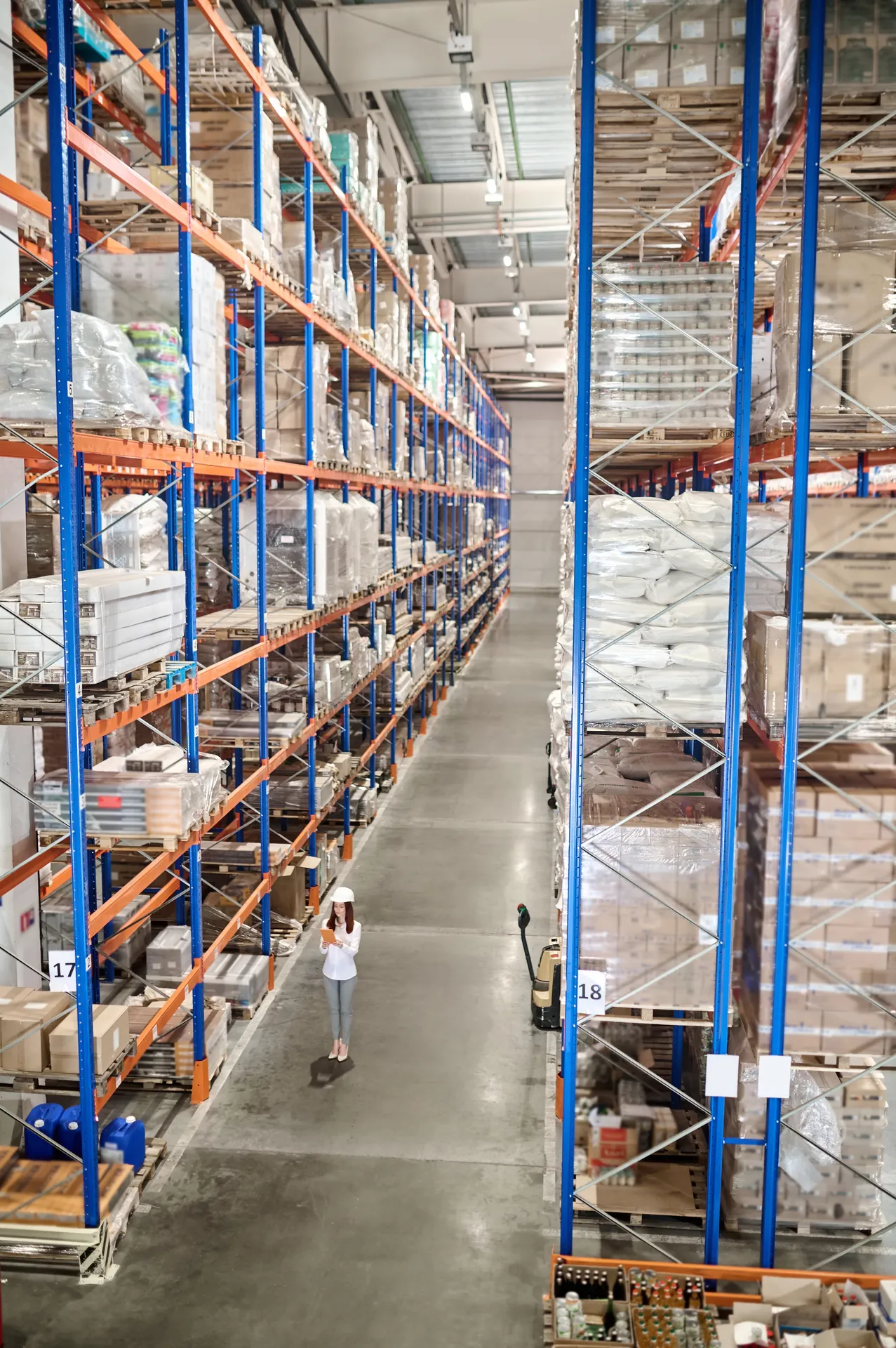 D10 Logistics - Nuestros almacenes - Almacenes estratégicos - 1